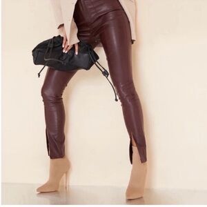 SOHO APPAREL Chocolate Brown Faux Leather Leggings Size M
